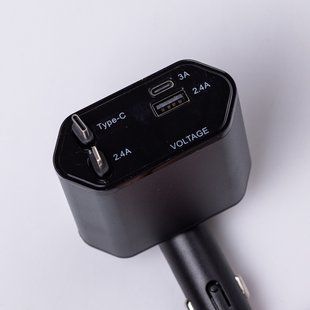 Автомобильное зарядное устройство с выдвижными кабелями и портами USB-A/USB-C HP-C1 фото